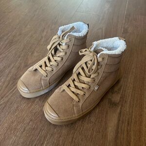 Cariuma Vegan High-Top Sneakers with Cozy Faux-Sherpa Lining
